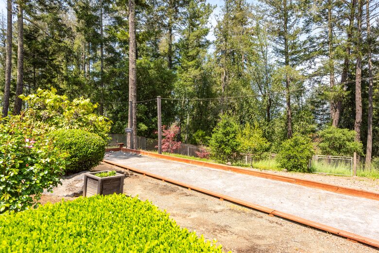 Private Wine Country Estate with Spa & Treehouse - Healdsburg, California