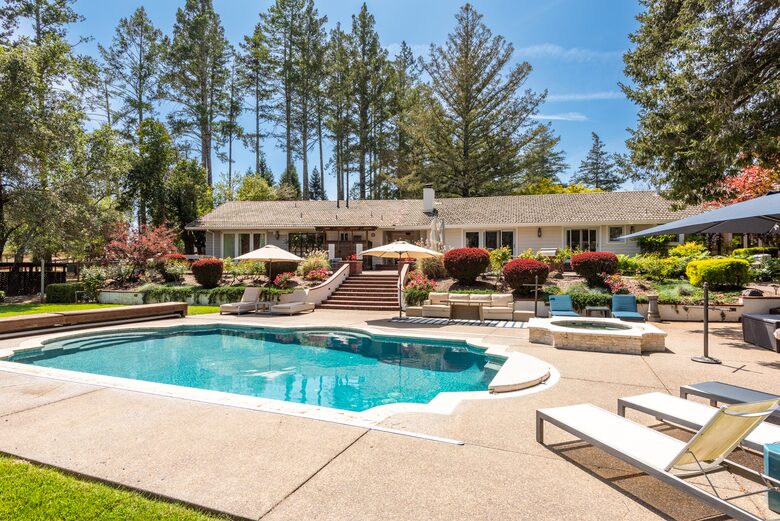 Private Wine Country Estate with Spa & Treehouse - Healdsburg, California