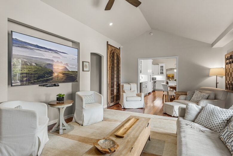 Private Wine Country Estate with Spa & Treehouse - Healdsburg, California