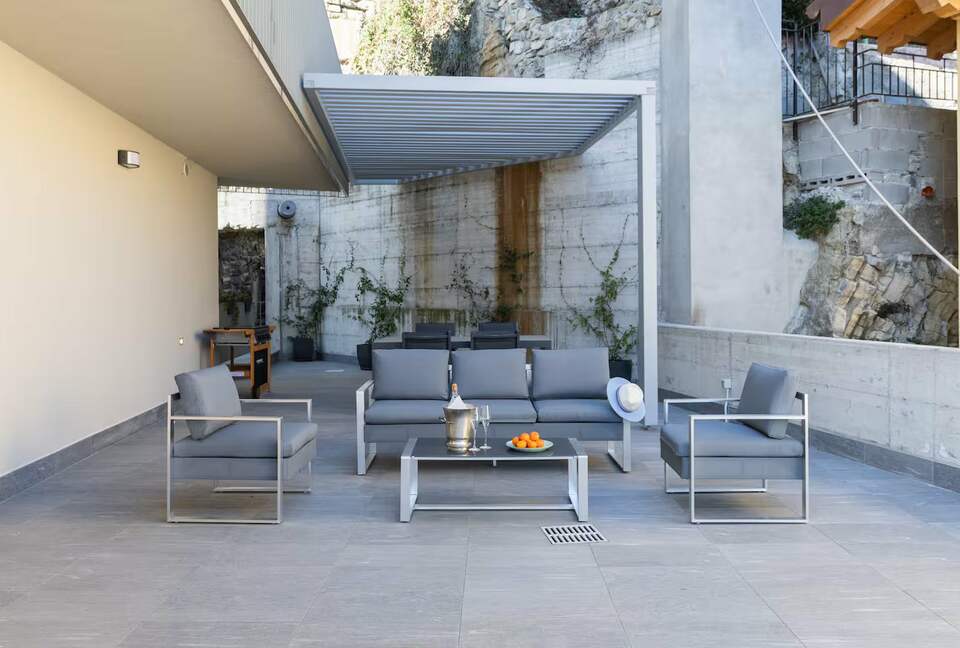 Sophisticated Two-Level Apartment Overlooking Lake Como - Argegno, Lake Como, Italy