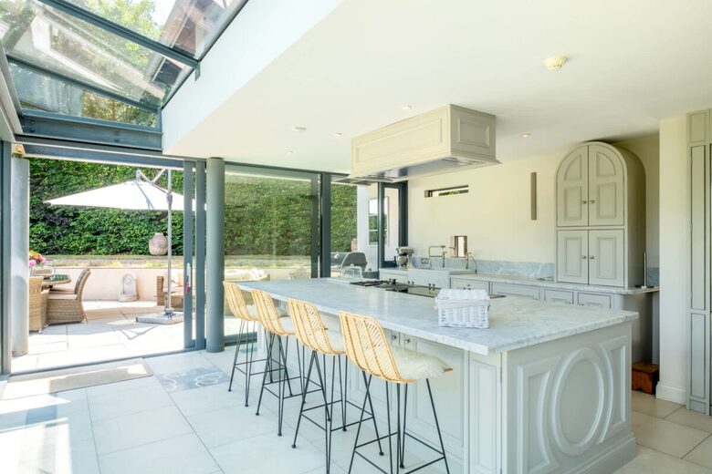 A Masterpiece of Elegance in Ascot’s Prestigious Enclave - Sunningdale, United Kingdom