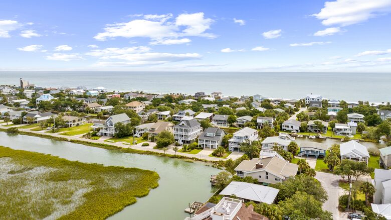 Graceful Living Along South Carolina’s Coast - Pawleys Island, South Carolina