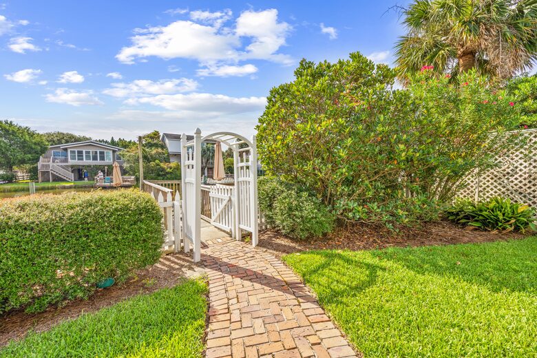 Graceful Living Along South Carolina’s Coast - Pawleys Island, South Carolina