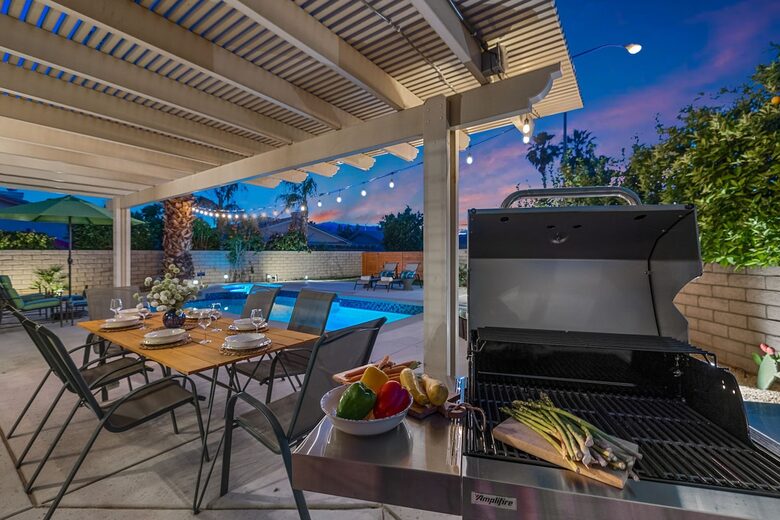 Desert Elegance with Private Pool Near Coachella - Indio, California