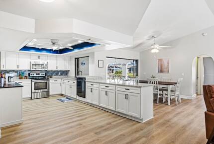 Inviting Florida Getaway with Outdoor Living & Water Access - Cape Coral, Florida