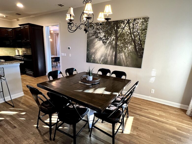Elegant Lake & Country Haven - Little Elm, Texas