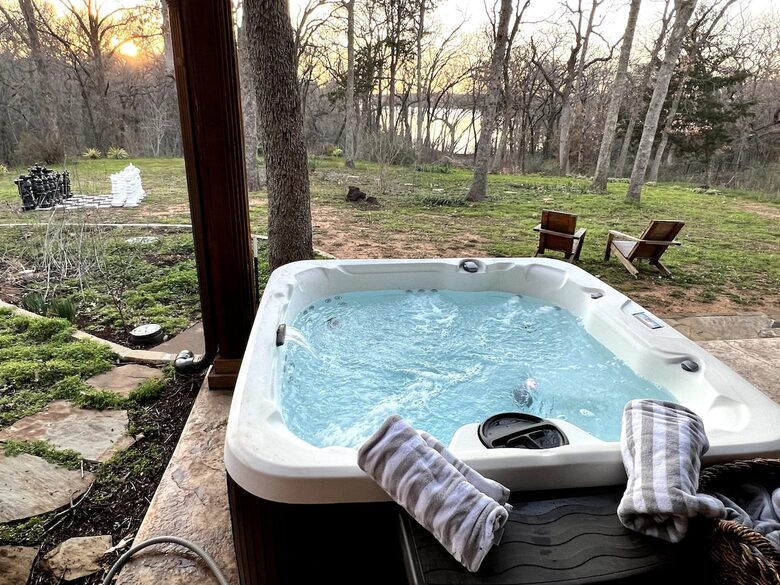 Elegant Lake & Country Haven - Little Elm, Texas