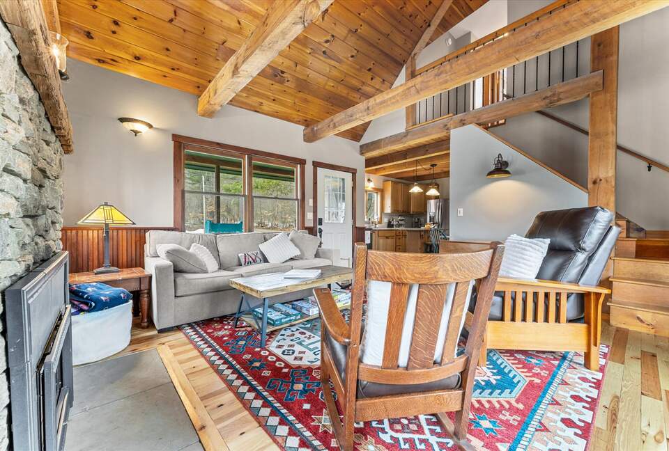 Cozy Cabin with River Views Near Okemo - Proctorsville, Vermont