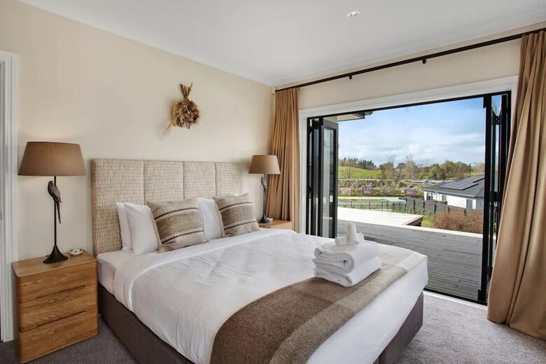 Wainui Estate | Grand Luxury Near the Coast - Wainui, New Zealand