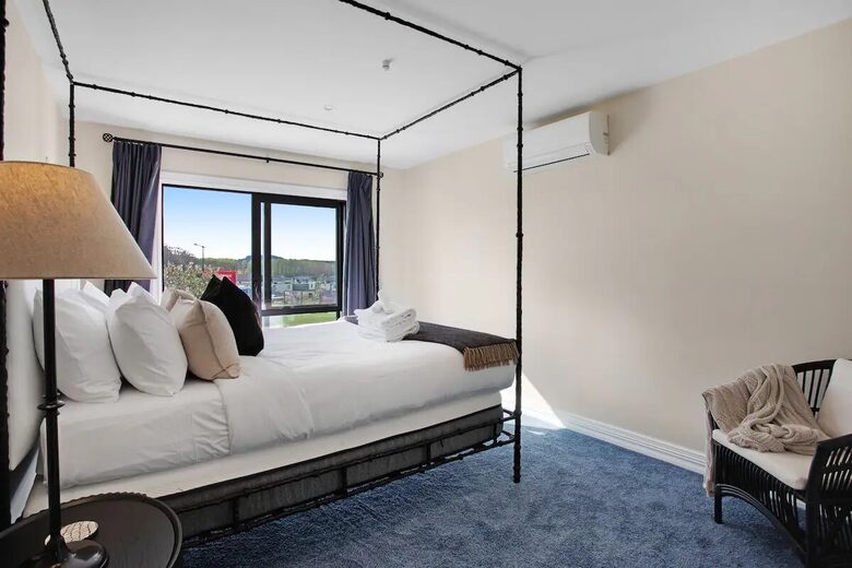 Wainui Estate | Grand Luxury Near the Coast - Wainui, New Zealand