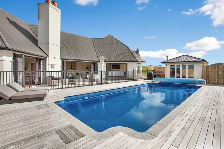 Wainui Estate | Grand Luxury Near the Coast - Wainui, New Zealand