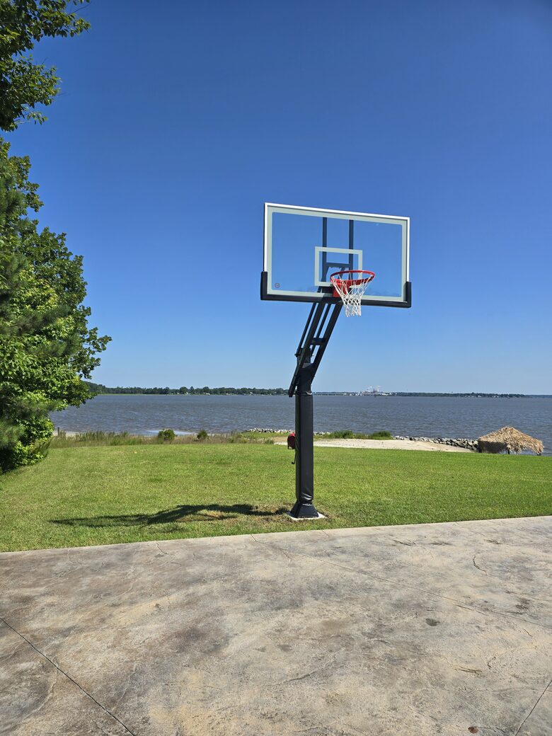 Luxury Estate on York River (2 miles wide) | In historic coastal Virginia - Barhamsville, Virginia
