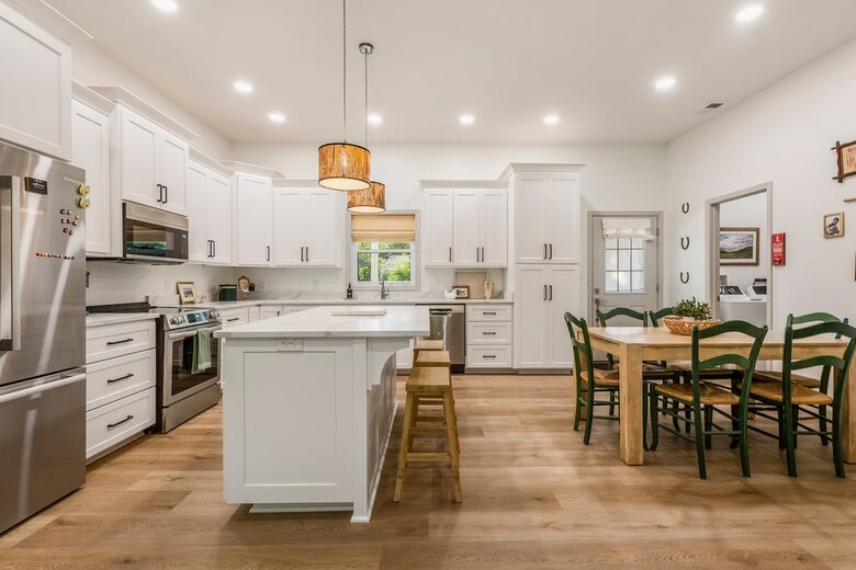 Warm & Welcoming Cottage in the Heart of Horse Country - Simpsonville, Kentucky