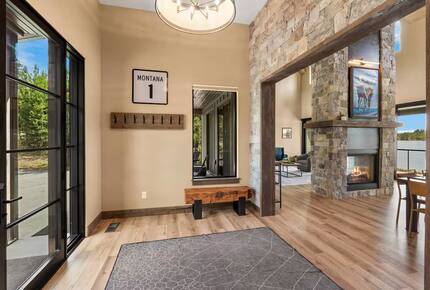 Upscale Montana Retreat with Private Dock & Mountain Views - Anaconda, Montana