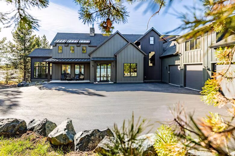 Upscale Montana Retreat with Private Dock & Mountain Views - Anaconda, Montana