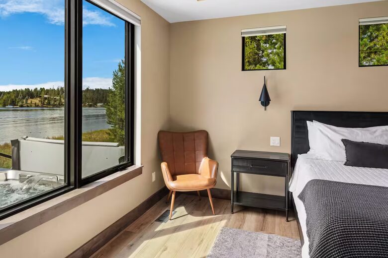 Upscale Montana Retreat with Private Dock & Mountain Views - Anaconda, Montana