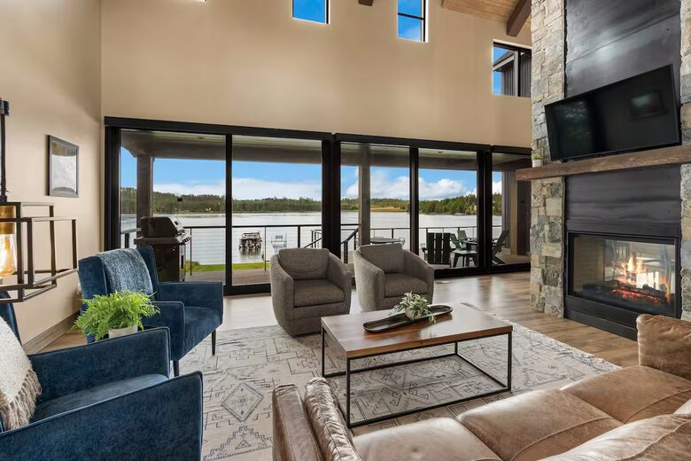 Upscale Montana Retreat with Private Dock & Mountain Views - Anaconda, Montana