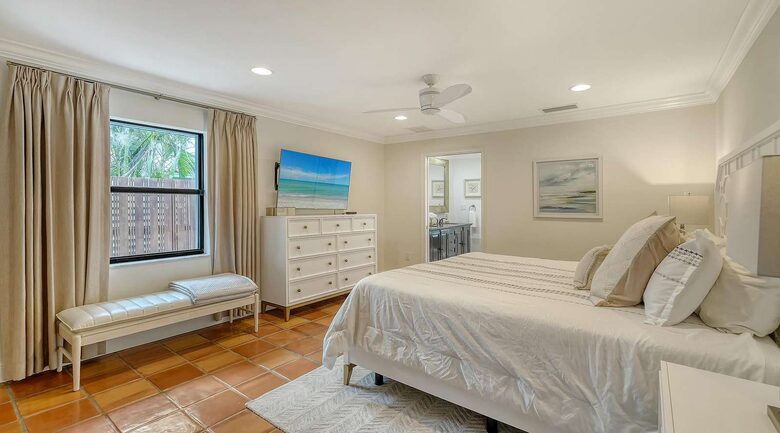 Sophisticated Sarasota Retreat Steps from St. Armands & Lido Beach - Sarasota, Florida
