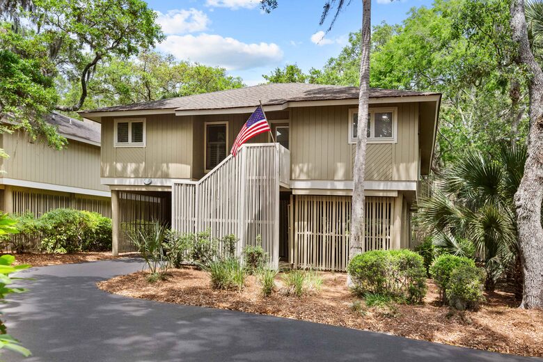 Charming Seabrook Escape with Screened Porch - Johns Island, South Carolina