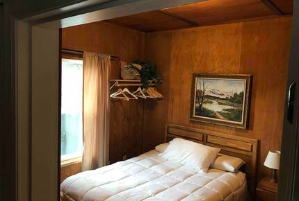 Riverfront Elegance at the Edge of the Wild - Klamath, California