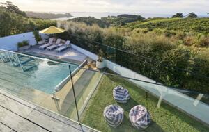 Sophisticated Island Living with Spa & Sun Decks - Waiheke Island, New Zealand