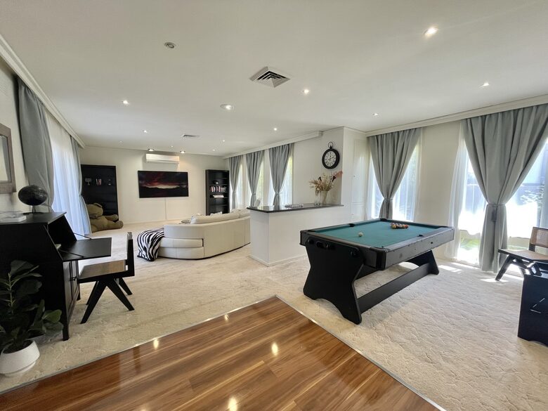 Brighton Blissful | A Poolside Coastal Retreat - Brighton East, Australia