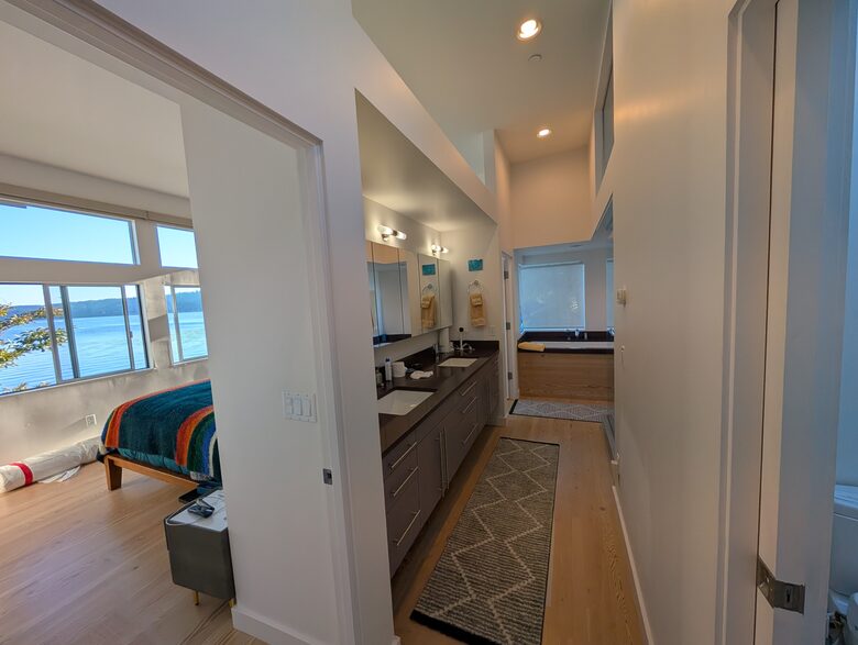 Main bathroom