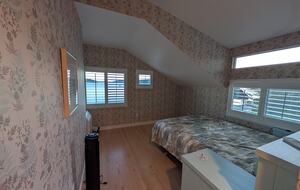 Guest bedroom B