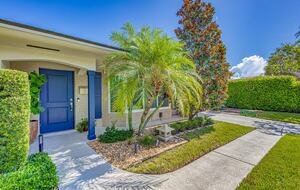 West Palm Bungalow - West Palm Beach, Florida