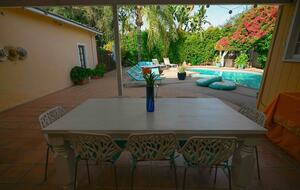 Los Angeles Pool Home Calabasas / Topanga Canyon - Los Angeles, California