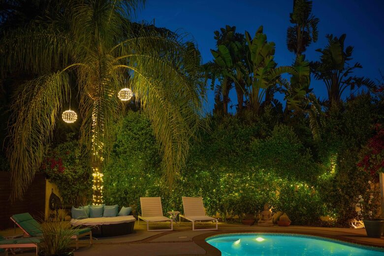 Woodland Hills Pool Home Near Topanga Canyon - Los Angeles, California