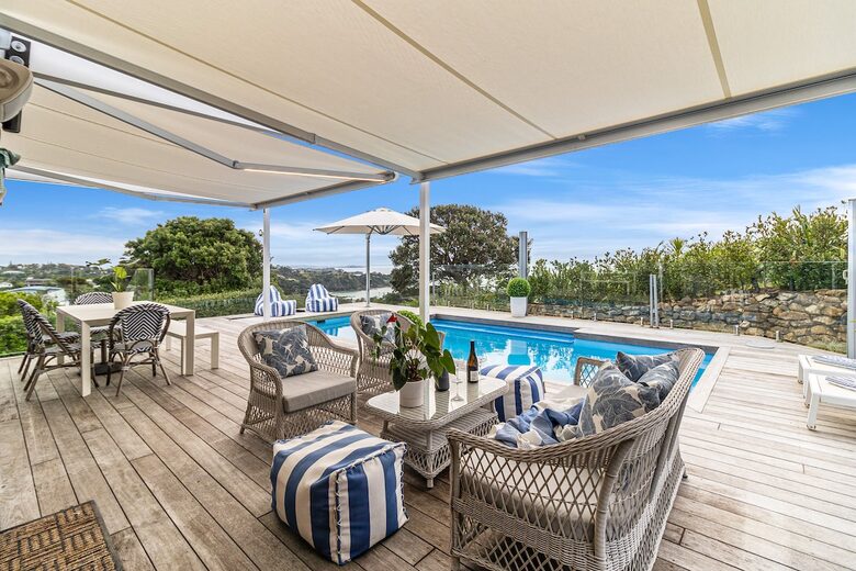 Waiheke Island Living with Pool and Hot Tub - Waiheke Island, New Zealand