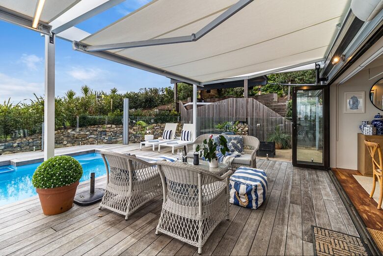 Waiheke Island Living with Pool and Hot Tub - Waiheke Island, New Zealand