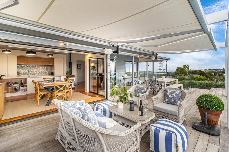 Waiheke Island Living with Pool and Hot Tub - Waiheke Island, New Zealand