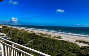 Seventh-Floor Serenity Over Cocoa Beach - Cocoa Beach, Florida