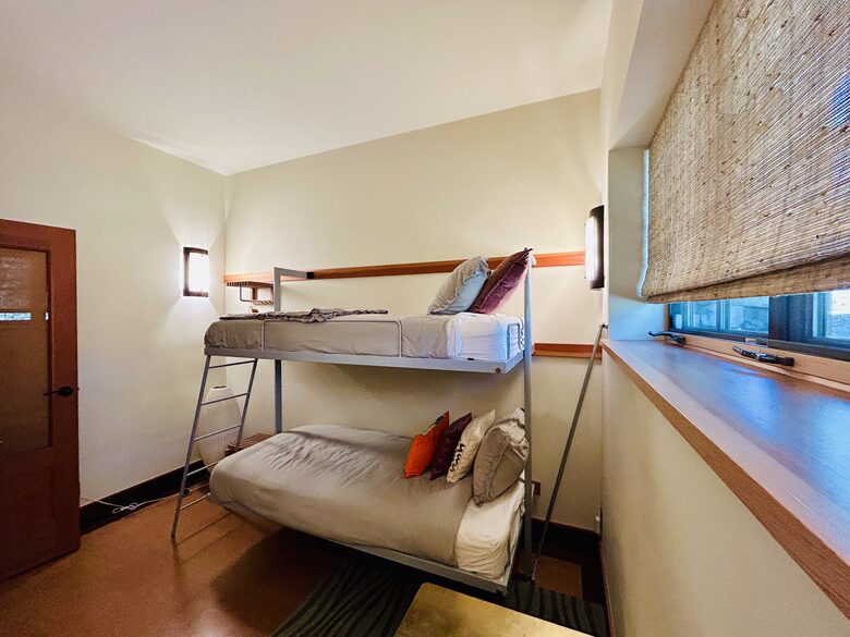 Bunk room