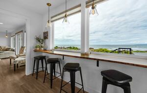 Breakfast Bar with Ocean View
