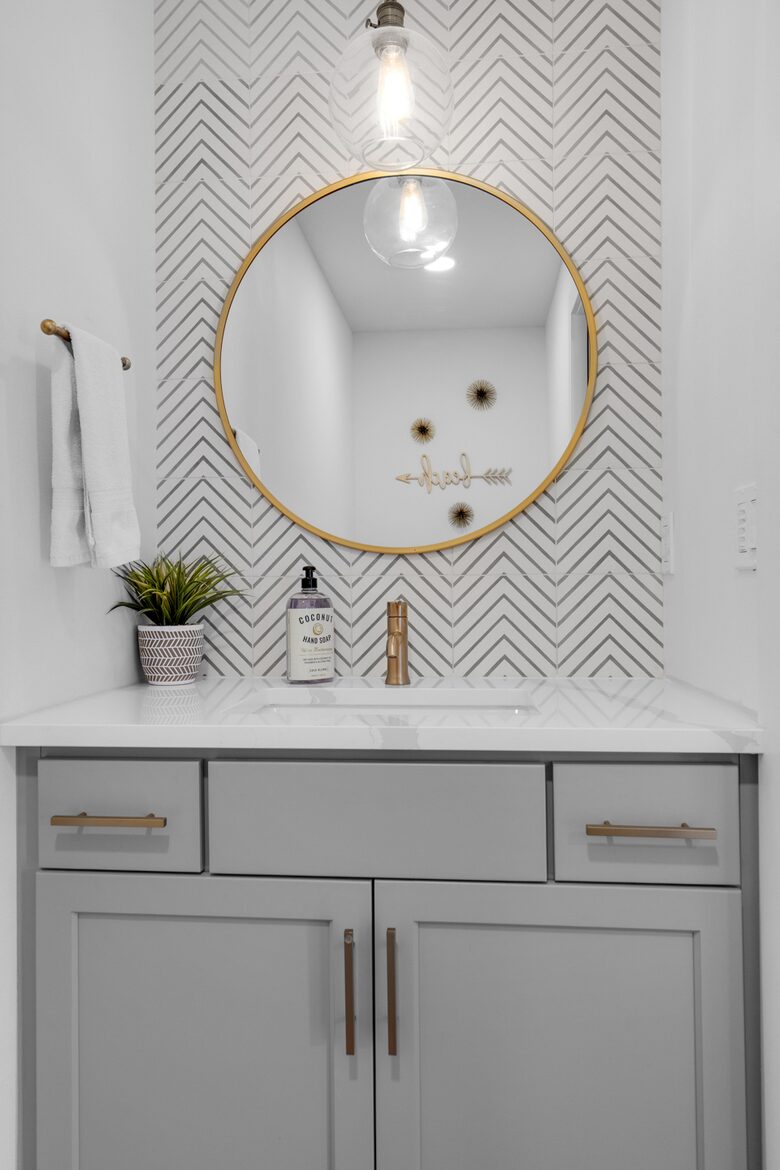 Bathroom 2 of 2