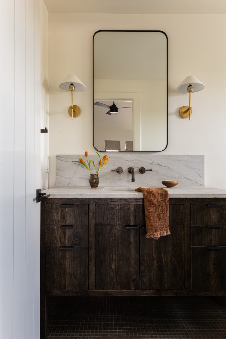 Architectural Masterpiece Nestled in Utah’s Peaks - Park City, Utah