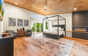 Rhinestone Retreat | A Stylish Mountain Escape Inspired by Dolly - Gatlinburg, Tennessee