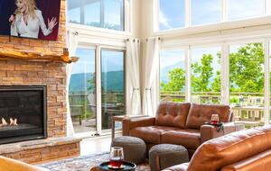Rhinestone Retreat | A Stylish Mountain Escape Inspired by Dolly - Gatlinburg, Tennessee
