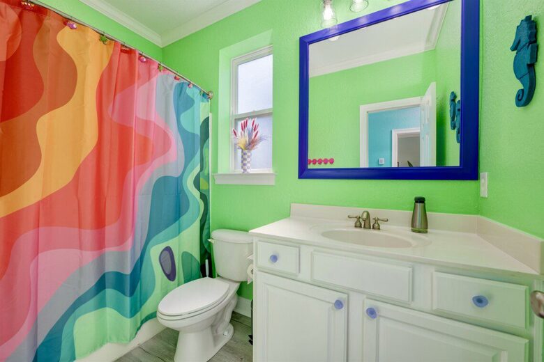 Playful and Cozy Getaway Near the Gulf - Destin, Florida