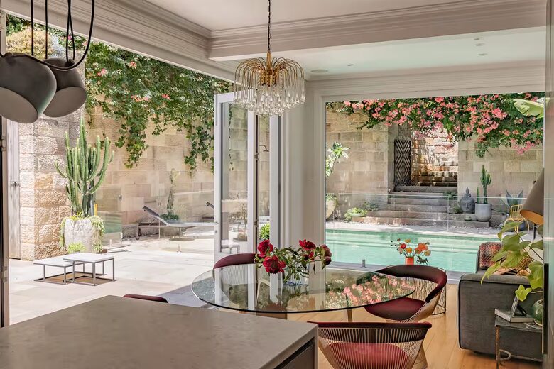 Five-Star Sanctuary Above the Bay - Sydney, Australia