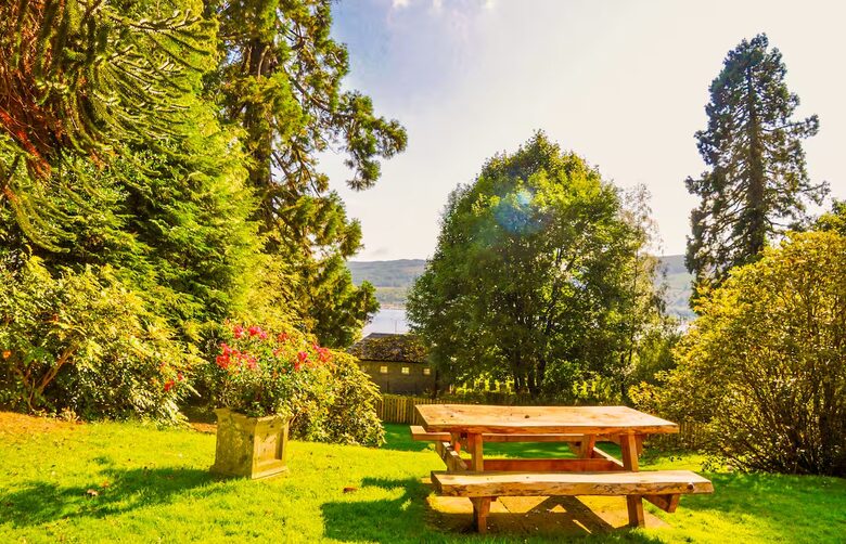 Elegant Countryside Estate with Rare Architectural Heritage - Dunoon, United Kingdom