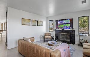 Exquisite Wine Country Escape with Sweeping Views - Paso Robles, California