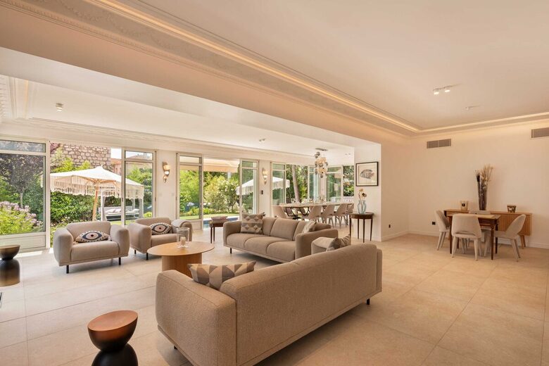 Ultimate Luxury Retreat in the Heart of the French Riviera - Cannes, France