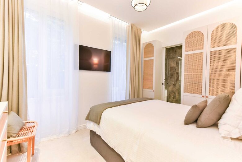 Ultimate Luxury Retreat in the Heart of the French Riviera - Cannes, France