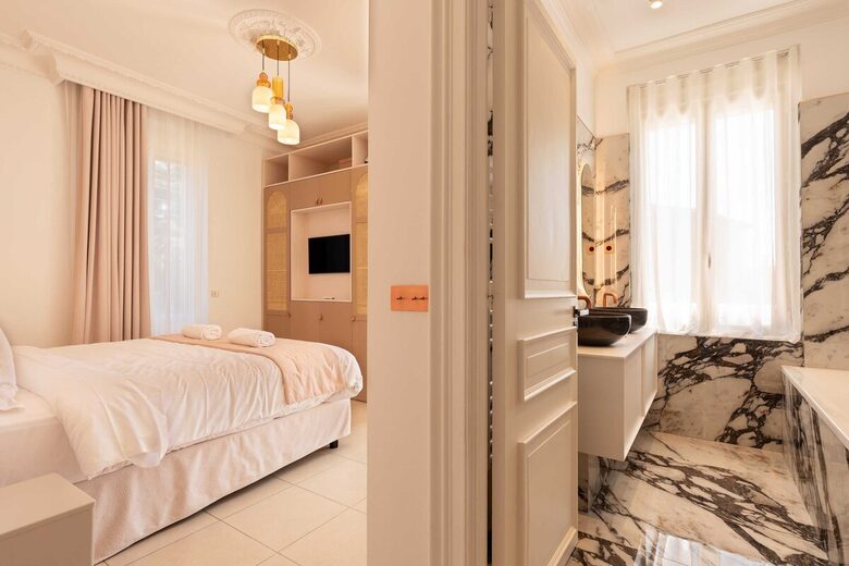 Ultimate Luxury Retreat in the Heart of the French Riviera - Cannes, France
