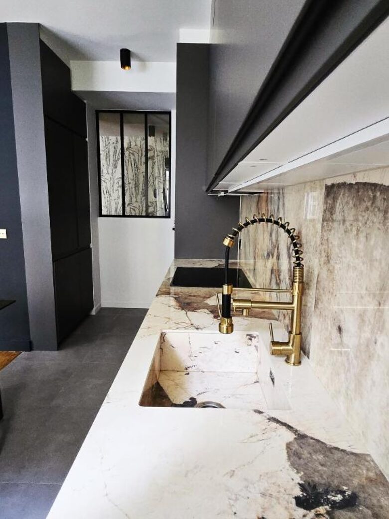 Elegant Parisian Retreat Near Luxembourg Gardens - Paris, France