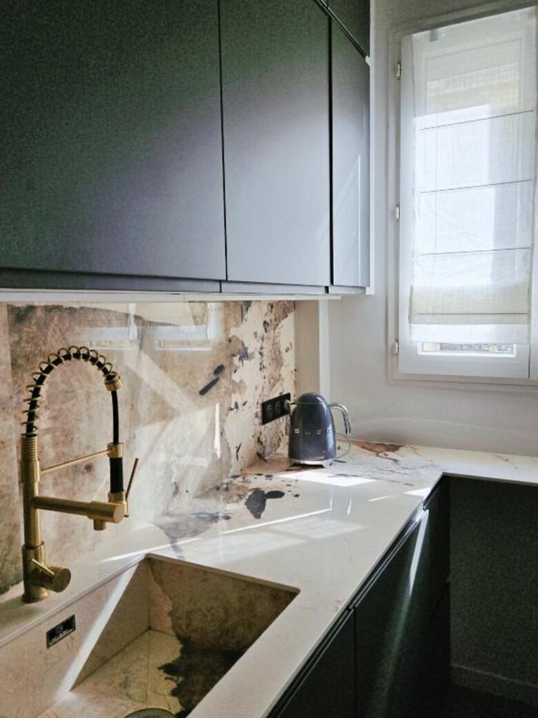 Elegant Parisian Retreat Near Luxembourg Gardens - Paris, France